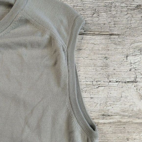 Nike Golf Men's V-Neck Sweater Vest Size Medium Gray Elastic Waist - Picture 5 of 11